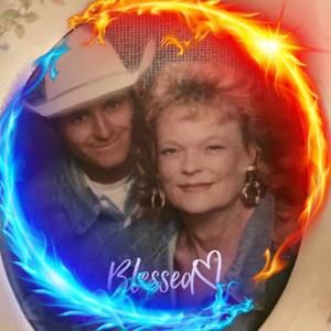 Meet your Posher, Carol